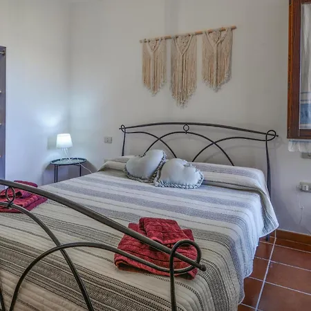 2 Bedroom Awesome In * Torre dei Corsari